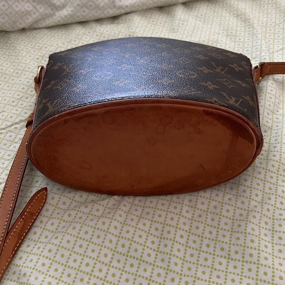 Louis Vuitton Monogram Drout crossbody bag! - Picture 5 of 9
